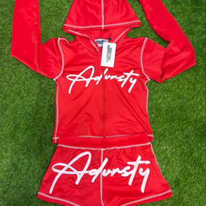 Ensemble short et sweat à capuche 2 pièces pour femme, sur mesure, style streetwear, en spandex uni, imprimé sérigraphié, grandes tailles, longueur au-dessus du genou - Product Image 1