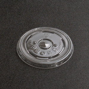 Couvre-boîtes ronds plats en plastique - Calibre 95 avec trou traversant - Product Image 1