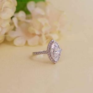 แหวนหมั้นเพชรโมอิสซาไนต์ทรงมาร์คีส์ VVS ประดับเพชรรอบวง ทองคำขาว 14k สำหรับงานแต่งงานและงานปาร์ตี้ ขายดีที่สุด มีจำหน่ายแล้ว - Product Image 4