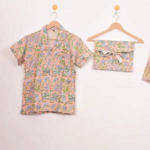 Conjunto de Camisa y Pantalones Cortos con Estampado Floral y Bolsa a Juego - Product Image 1
