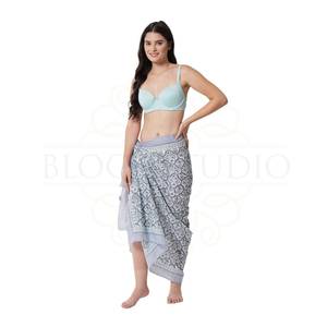 Pareo de Algodón con Estampado Artesanal Azul Luna para Mujer, Ligero, para Usar como Cubrebañador, Ropa de Playa y Resort para el Verano - Product Image 4