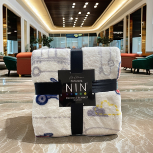 Couverture d'été matelassée personnalisée en molleton de corail Style américain motif solide climatisation polaire en microfibre de polyester - Product Image 1