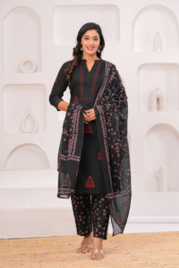 ชุด Kurta PANT dupatta สำหรับผู้หญิงพิมพ์ลายสีดำชุดชนเผ่าคอวีตรงพร้อมดีไซน์ - Product Image 6