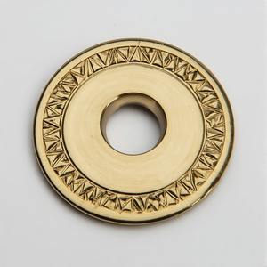 Placa Trasera Decorativa de Latón Sólido Diseñada para Puertas Interiores Clásicas con Construcción Elegante y Duradera - Product Image 1