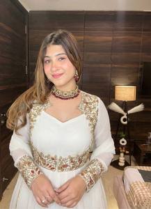 ชุดอานาร์กาลีผ้าจอร์เจตต์เทียมแบบดีไซเนอร์ ตกแต่งด้วยงานปักแบบโคติ ความยาวปกติ แห้งเร็ว ใส่ได้ทุกฤดู เหมาะสำหรับงานแต่งงานและงานเฉลิมฉลอง - Product Image 3