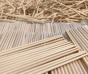 Experiencia gastronómica con un toque natural: palillos de madera de manguezal para compradores preocupados por el medio ambiente - Product Image 1