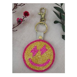 Cuentas de vidrio redondas hechas a mano para diseño de estrella, 6x6cm, para llavero, colgante de bolso, para sujetar llaves, para colgar en bolsos, carteras y mochilas - Product Image 3