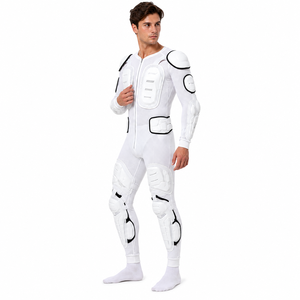 Trajes de protección que ofrecen seguridad premium con tela ligera de alta durabilidad, cobertura completa del cuerpo, a prueba de polvo y ajuste cómodo. - Product Image 4