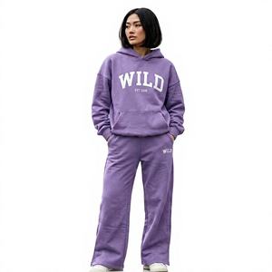 ชุดเซ็ตเสื้อฮู้ดดี้ลายกราฟิก ALASKA สีชมพูสดใส และกางเกงขายาวทรงหลวม สไตล์ลำลองสำหรับผู้หญิง - Product Image 3