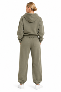 Ensemble de jogging surdimensionné personnalisé pour femme, sweat à capuche en polaire premium pour femme, survêtement OEM uni, tenue de sport athleisure pour l'hiver et l'automne - Product Image 4