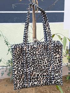 Cotton Quilted tote <b>bag</b> block print Large Tote <b>bag</b> woman stylish market shoulder tote <b>bag</b> <b>Lightweight</b> <b>Beach</b> <b>Bag</b> Flower Tote <b>Bag</b> - Product Image 5