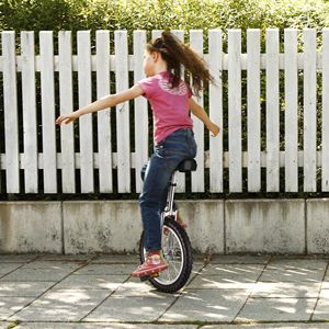 Monociclo con Ruota Cromata da 16 Pollici - Product Image 6