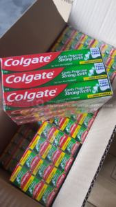 Protection de la cavité Colgate dents fortes dentifrice à la menthe glacée 45g-Soins dentaires en gros du Vietnam - Product Image 3