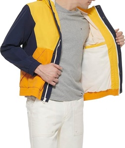 Veste coupe-vent à fermeture éclair en tissu polyester, chaude, résistante à l'usure, style rétro, color block, grande taille, avec capuche, pour homme - Product Image 3