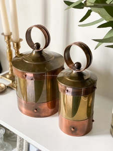 ชุดถังกาแฟสแตนเลสแบบสุญญากาศ2ชิ้นดีไซน์คลาสสิกพร้อมฝาปิดที่ปลอดภัยเหมาะสำหรับการจัดเก็บอาหารและความสดใหม่ - Product Image 2