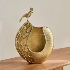Florero Moderno Hecho a Mano, Ecológico, de Hierro, con Diseño Costero y Acabado Mate para Decoración de Mesa, por Azora Industries - Product Image 1