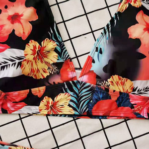 Conjunto de bikini con estampado floral para mujer, top halter, parte inferior de cintura alta, traje de baño elástico - Product Image 6