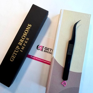แหนบดัดขนตา Getup Brosons Impex ปลายหยัก สแตนเลสสตีล ความแม่นยำสูง โค้งงอ สีดำ พร้อมกล่องลายหัวใจสีชมพู - Product Image 4