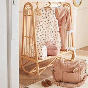 Perchero de ropa de ratán natural más vendido, nuevo perchero de diseño para ropa de bebé, accesorios para dormitorio infantil - Product Image 2