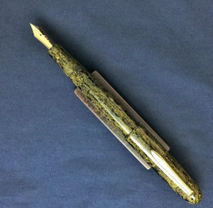 Bolígrafo Japonés EBOYA de Alta Calidad con Recarga Cross, Hecho de Material Ebonite de Color Original, Regalo - Product Image 3