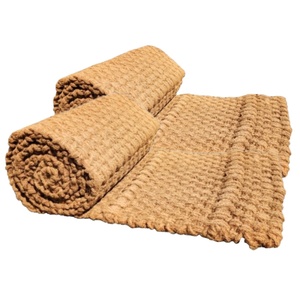 TAPIS DE PALME/TAPIS ANTIDÉRAPANT Elevate Trail Safety: Tapis antidérapants de qualité supérieure pour les sentiers de montagne - Product Image 1