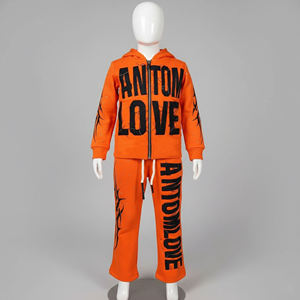 Conjunto Deportivo Personalizado 2026 para Hombre, Sudadera con Capucha y Cremallera Completa, con Estampado de Letras, Estilo Urbano, Pantalones Deportivos Negros de Poliéster - Product Image 1