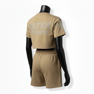 Conjunto de Top Corto y Pantalones Cortos de Algodón para Mujer, con Logotipo Personalizado en Pedrería, Detalle de Panel Termoadhesivo, 100% Algodón - Product Image 5