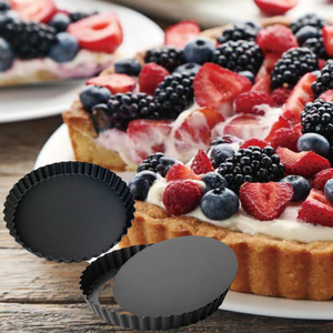 Moule à tarte rond cannelé noir de 7 pouces avec fond amovible pour la cuisson de tartelettes aux pommes, de cheesecakes et de desserts, fabriqué à Taïwan - Product Image 4