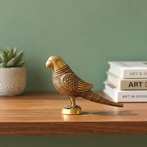 Figurine d'oiseau faisan en laiton artisanal avec détails de plumes complexes, statue décorative en métal, objet de luxe pour table, maison ou bureau - Product Image 4