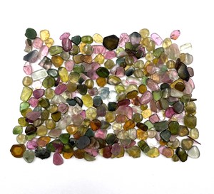 Lote de Gemas Sueltas de Turmalina Multicolor Natural, 4-8 mm, 25 CT, Turmalina Multicolor con Certificado IGI - Product Image 3