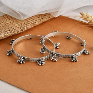 Bracelet Ghungroo fin Meera Jaipur Mahim - Product Image 1