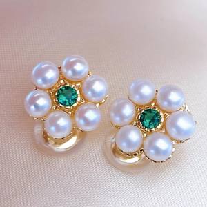 Boucles d'oreilles classiques françaises micro-incrustées Haoshi, bijoux rétro en forme de pétale, perle d'eau douce de 4-5 mm, pince d'oreille pour femmes - Product Image 2