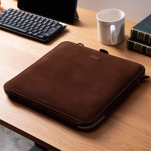 Funda y Estuche para Laptop de Cuero Genuino, Moderno y Duradero, para Macbooks y Laptops, Modelo LS-0247, Venta al Por Mayor - Product Image 5