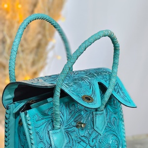Bolso Bandolera de Cuero Genuino con Diseño Floral y Letras Hechas a Mano, Estilo Occidental, Compacto, para Mujer, de Diseñador - Product Image 6