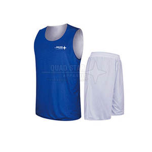 Uniforme de basket-ball réversible imperméable au design unique, respirant et léger, en vente - Product Image 2