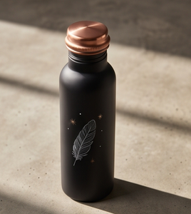 Bouteille d'eau en cuivre émaillée artisanale, motif plume noire de luxe, flacon ayurvédique pour le fitness, récipient écologique pour boissons - Product Image 2