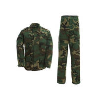 Tenues de paintball prêtes pour le terrain, équipement tactique adapté aux matchs d'équipe et aux séances d'entraînement