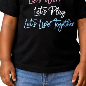 T-shirt graphique noir à manches courtes pour tout-petits, imprimé lettres colorées, col rond, décontracté, léger, mode quotidienne pour garçons - Product Image 5