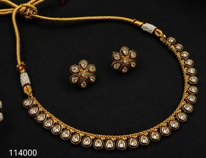Indian Traditional Kundan Meenakari Copper Base Necklace Set Gold Plated Green Enamel Teardrop Choker with Floral <b>Stud</b> <b>Earrings</b> - Product Image 4