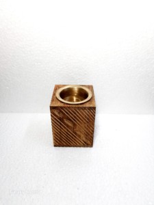 Brûleur d'encens en bois fait main avec insert en laiton, Mubkhara aromatique pour une utilisation toute l'année - Product Image 4
