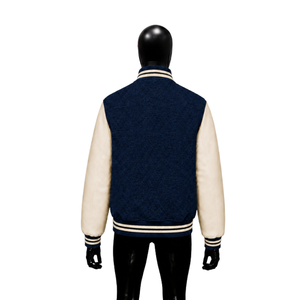 Chaqueta Varsity Azul Marino Personalizada de Lana con Mangas Crema, Puños Acanalados a Rayas, Cierre Frontal con Botones a Presión, Chaqueta Letterman al por Mayor - Product Image 2