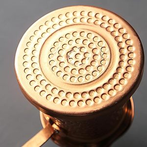 Cafetière turque moderne en cuivre martelé, motif floral audacieux, avec poignée en bois et pot à lait, finition polie brillante pour décoration turque - Product Image 5