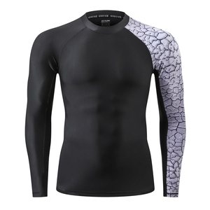 Camiseta de Protección Solar para Hombre Más Vendida / Camiseta de Protección Solar Personalizada Hecha de Poliéster Disponible en Todas las Tallas - Product Image 4