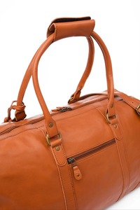 กระเป๋าหนังวินเทจแบบดัฟเฟิล กระเป๋าเดินทางสำหรับทุกเพศ พร้อมช่องใส่รองเท้าขนาดใหญ่ ปิดด้วยซิป และสายสะพายปรับได้ รุ่น LDB-0255 - Product Image 3