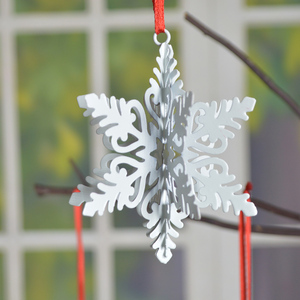 Adornos Navideños de Copos de Nieve 3D, Decoraciones Colgantes Rojas, Verdes y Blancas para las Fiestas - Product Image 3