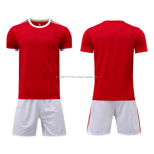 Maillot et short de football personnalisés de qualité supérieure, respirants, 100% polyester, vente directe d'usine - Product Image 1
