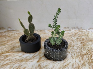Pot de fleurs rond noir en bois, finition émaillée, classique, pour bureau, sol ou jardin - Product Image 1