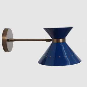 Applique murale en métal bleu de style moderne du milieu du siècle, design géométrique, luminaire d'intérieur pour salon, décoration de la maison - Product Image 1