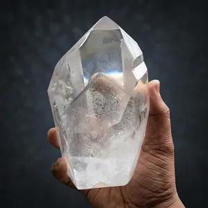 Pierre précieuse de quartz fantôme blanc poli naturel, personnalisée pour la guérison énergétique, la méditation, la décoration des chakras, le soulagement du stress, cadeau, bijou - Product Image 3