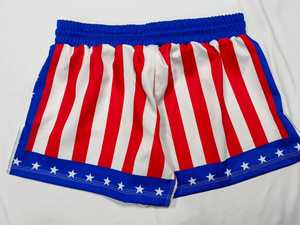 Shorts de Muay Thai professionnels avec une coupe athlétique flexible, tissu doux et coutures durables, conçus pour les hommes, OEM. - Product Image 5